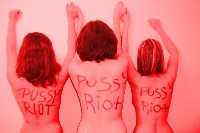 Pussy Riot: Holly Shit стана причина за арести...
